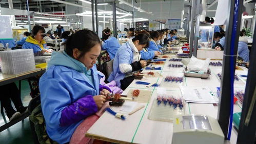 遵義市企業(yè)開(kāi)啟復(fù)工復(fù)產(chǎn)熱潮 互聯(lián)網(wǎng)銷(xiāo)售成經(jīng)濟(jì)復(fù)蘇新引擎